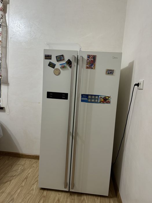 Продам 2-х камерный холодильник