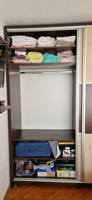 Обзавеждане за спалня без матрак