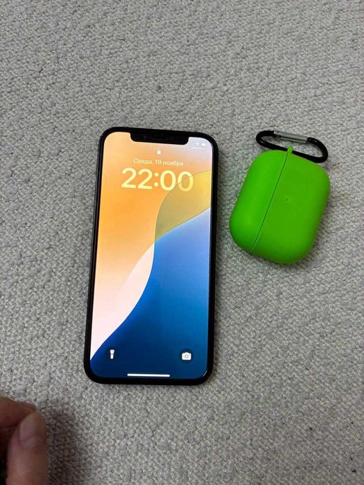iPhone 12 Pro 256 почти как НОВЫЙ + наушники Air pods