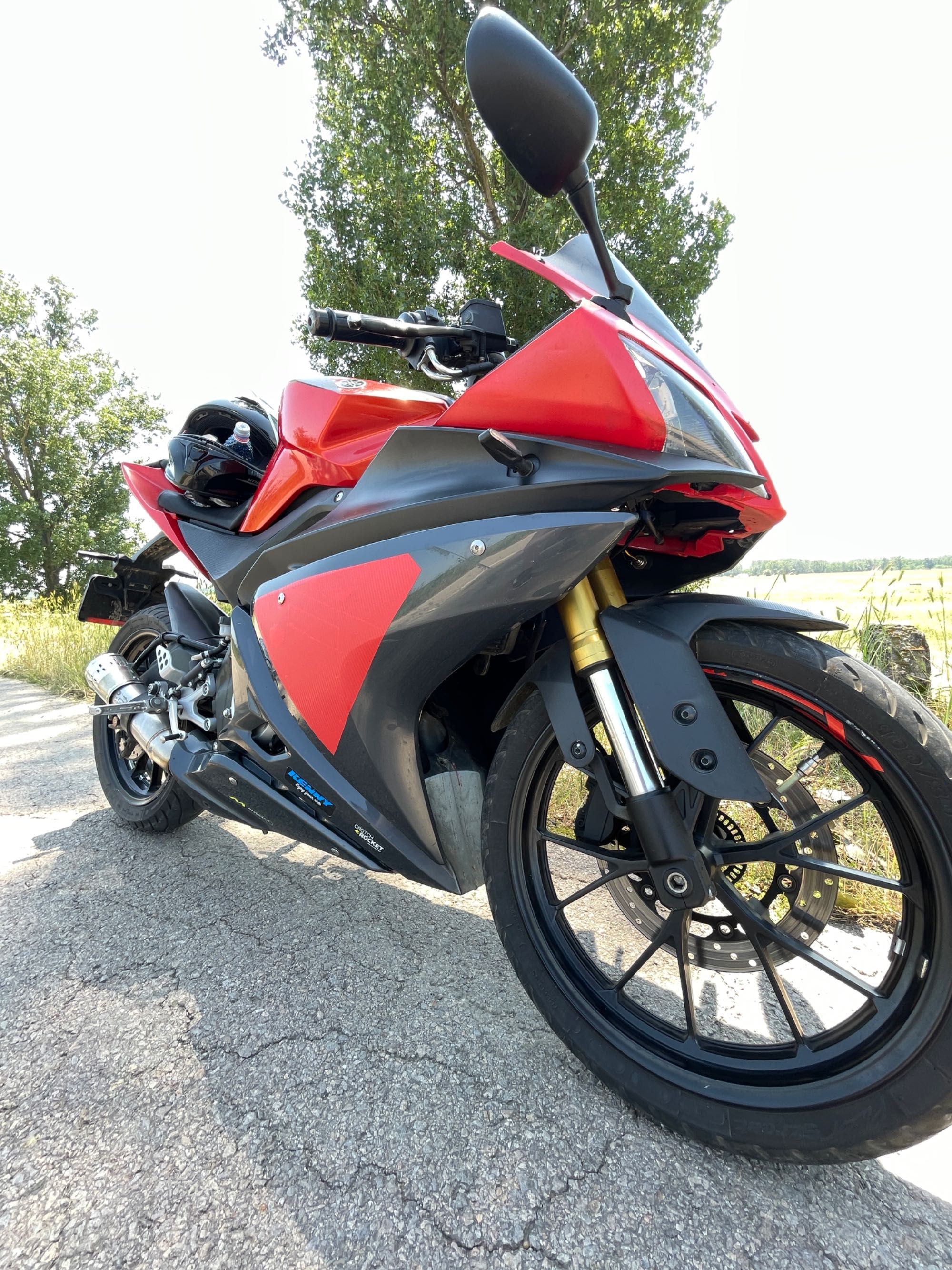 Yamaha YZF R125 2016