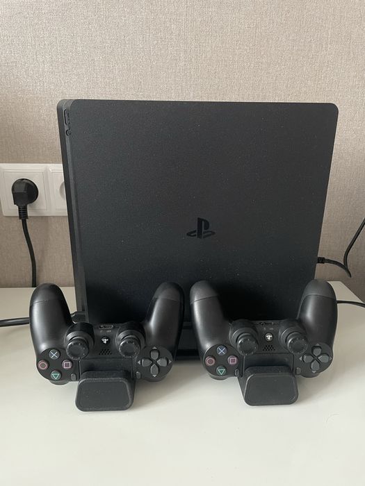 Продам плэйстэйшн 4 слим, 1 террабайт