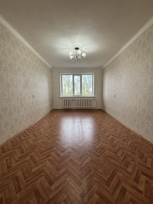 Продам двухкомнатную квартиру в Уральск-2