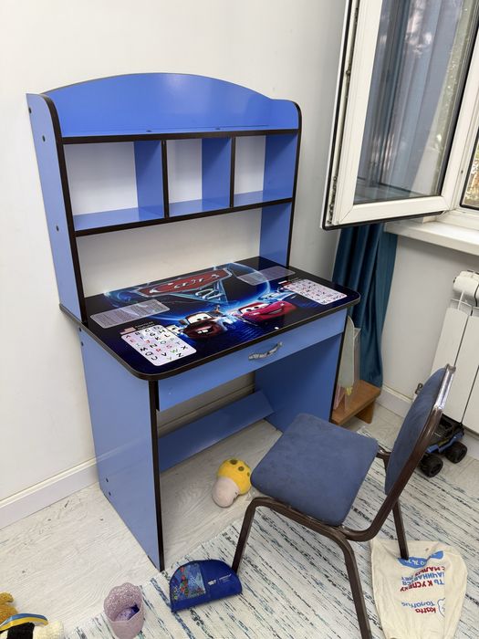 Стол парта со стулом