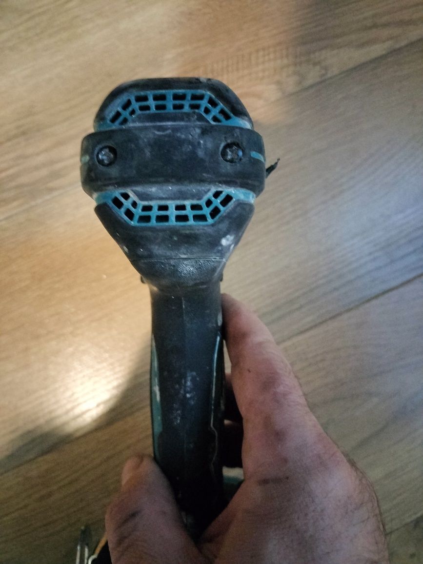 Filetanta Makita defecta