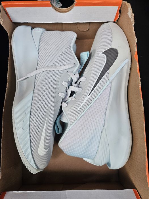 Adidași Nike noi masura 38,5