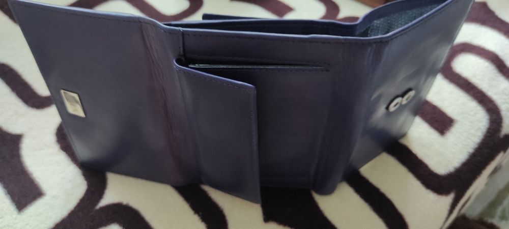 Portofele piele naturala noi