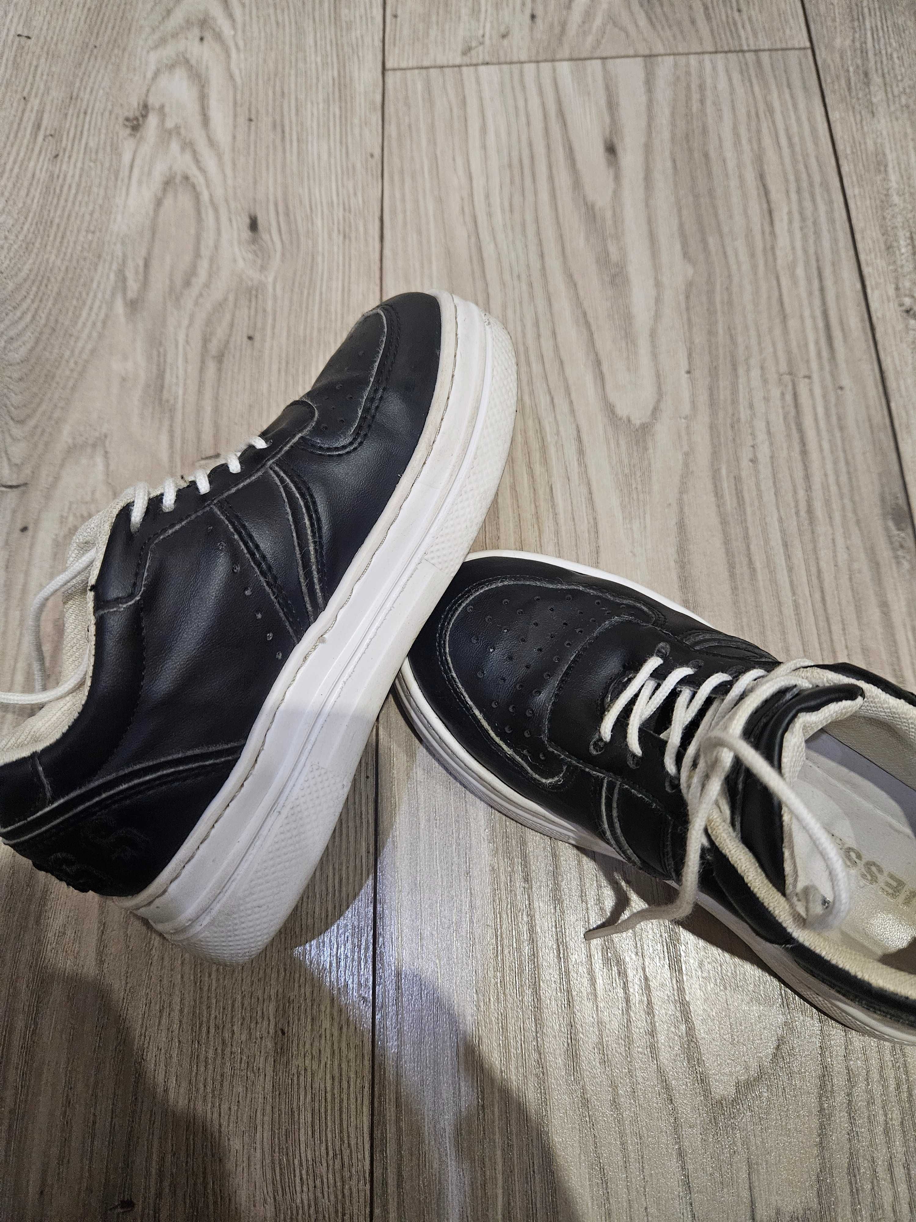 Детски обувки Guess 29