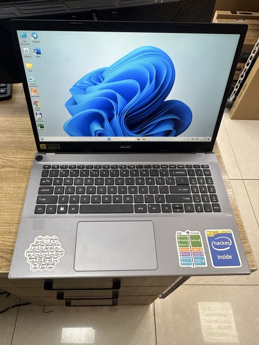 Noutbuk acer i5-12450H 8/512Gb ideal holatda