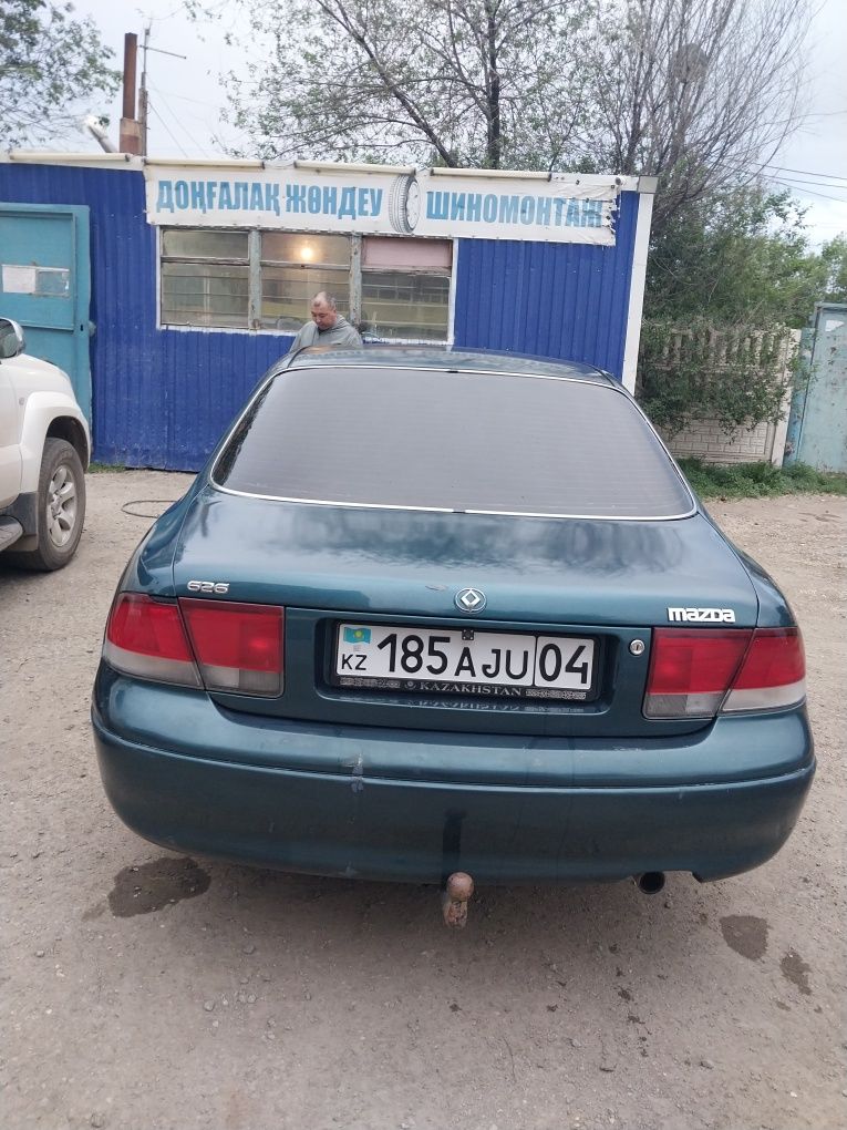 Продам машину мазда кронос 1992 года выпуска, в  отличном состоянии