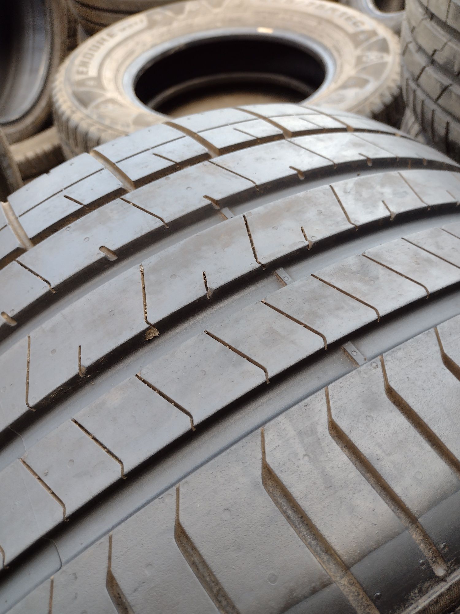 Топ състояние 2бр.305/30/20 Pirelli P Zero R01 dot1925