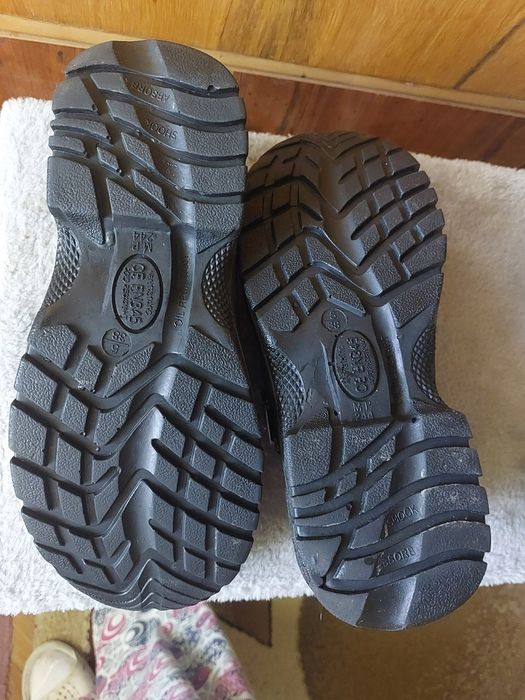 Vand bocanci protectie de vara