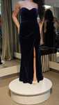 Официална тъмно синя рокля от Atelier Sposa