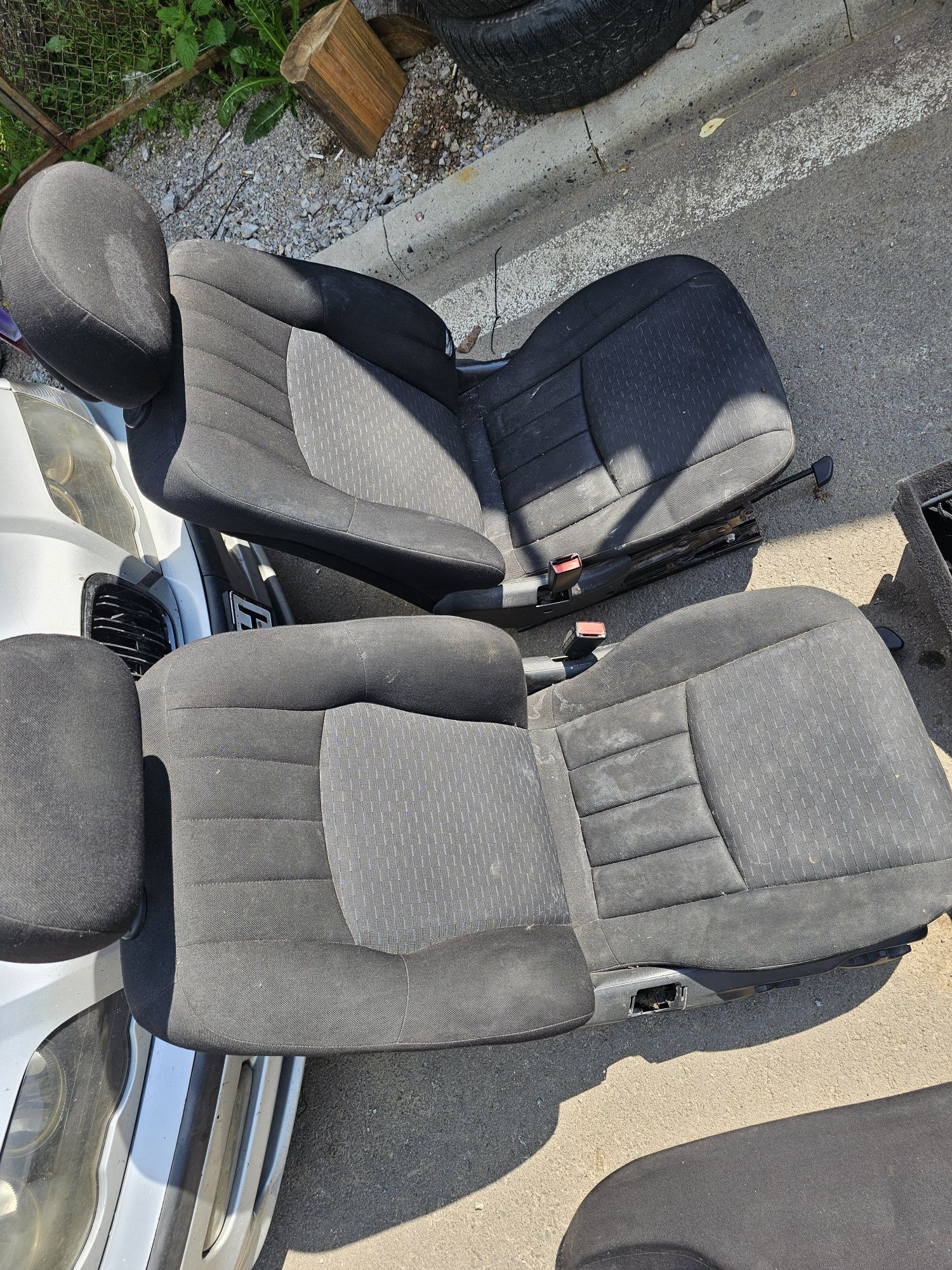 Салон за мерцедес w203