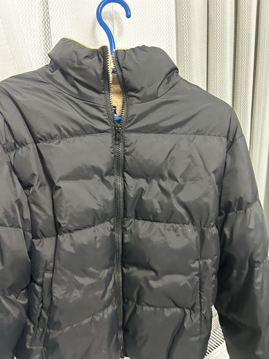 Чисто нови якета продавам две якета едно дънково и едно зимно