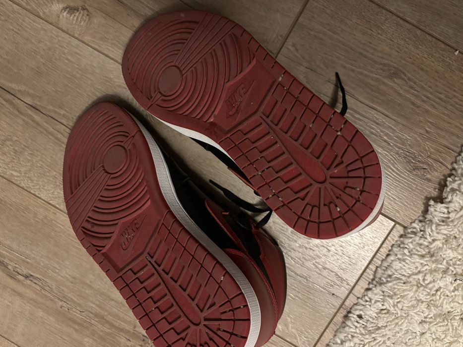 Vand Jordan 1 High Bred Banned