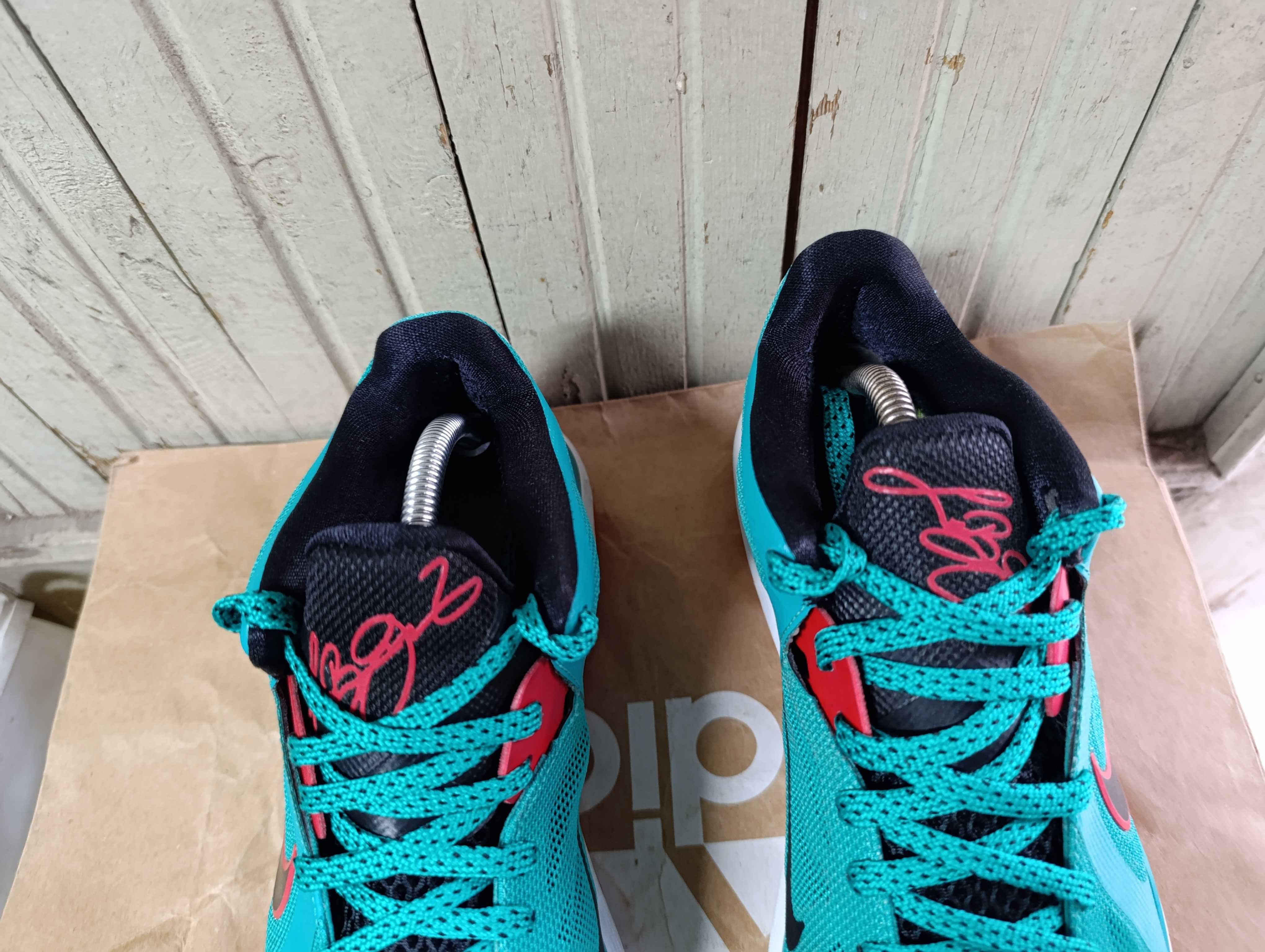 Nike LeBron 9 Low "Reverse Liverpool"оригинални маратонки 44 номер