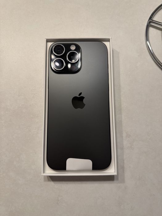 Iphone 16 Pro Max 256gb black titanium