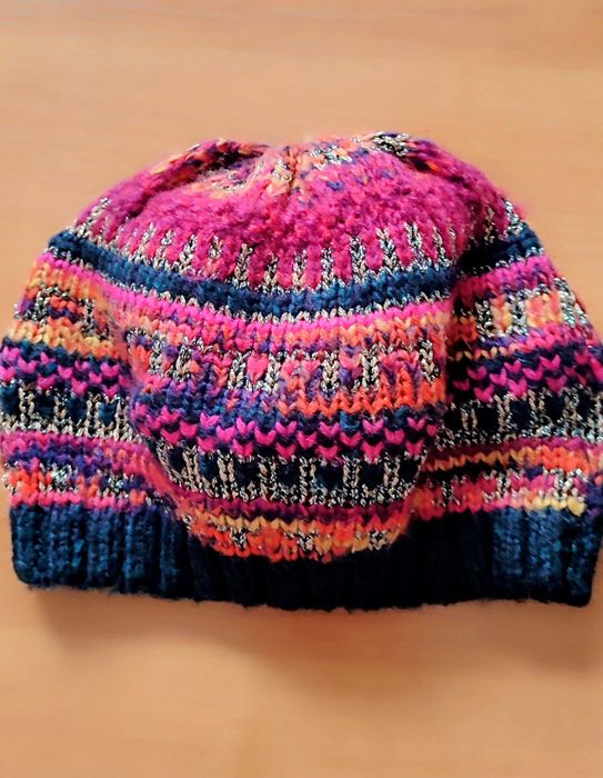 Шака-берет малиновая с орнаментом