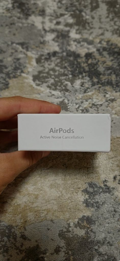 AirPods 4 Active Noise Cancellation