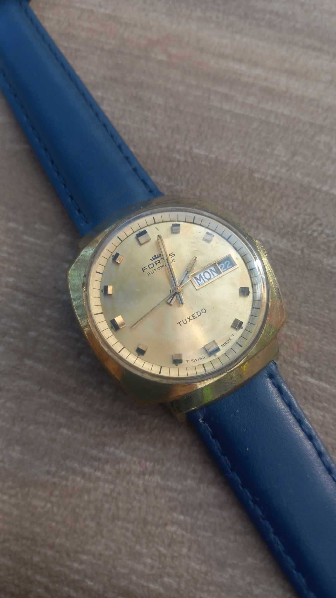 Fortis Tuxedo automatic