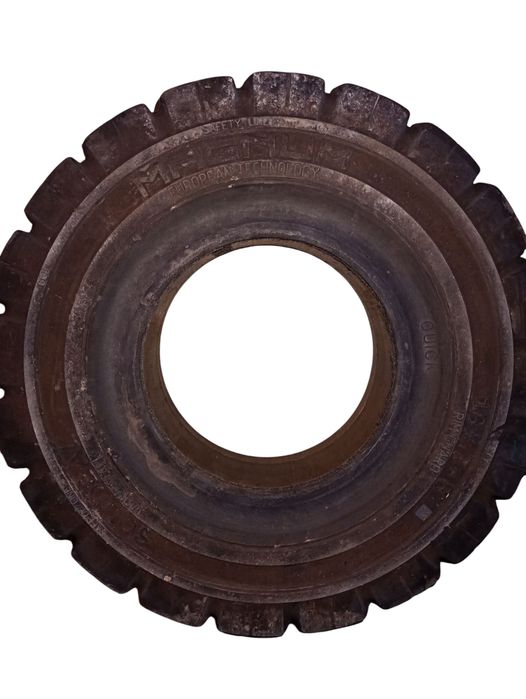 Vând anvelope pline pt stivuitor  uzate(unele foarte puțin)