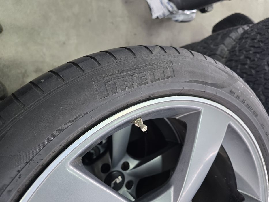 2 Броя 275/40/20 Pirelli RunFlat
