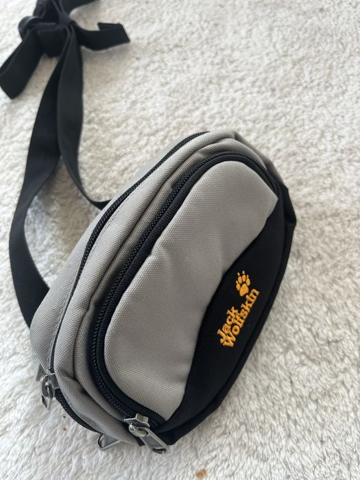 Bape christian dior champion puma jack wolfskin guess nike guess