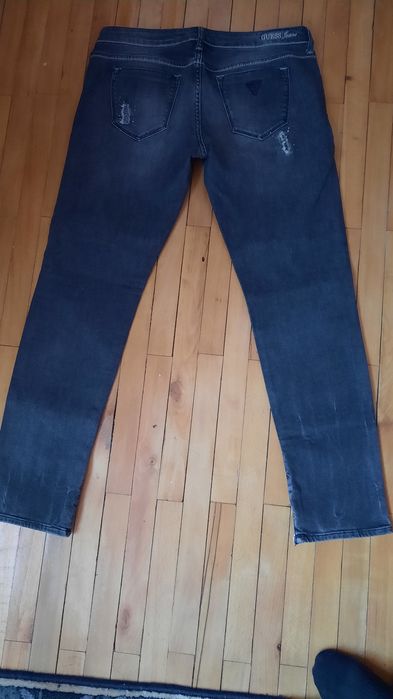 blugi femei Guess marime 31