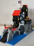 LEGO 6075 Wolfpack Tower