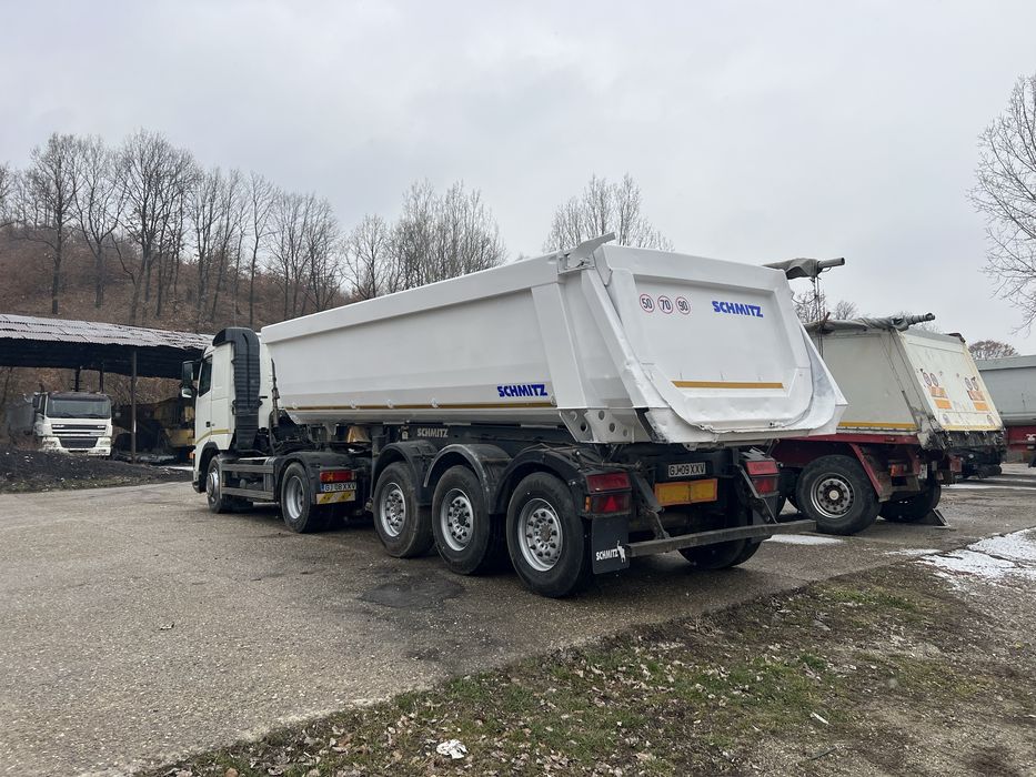 Ansamblu captractor+ bena