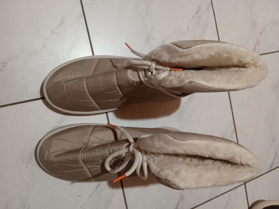 Продаются женские дутики. Производство Турция