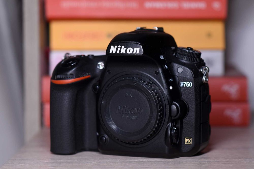 Nikon D750 + grip