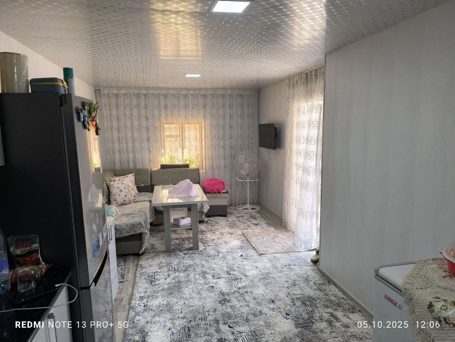 Xovli uyimiz sotiladi 8 sotiqa joylashgan