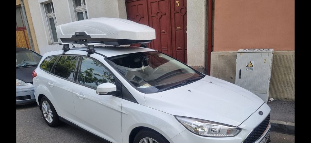 Bare thule evo Ford Focus Mk3