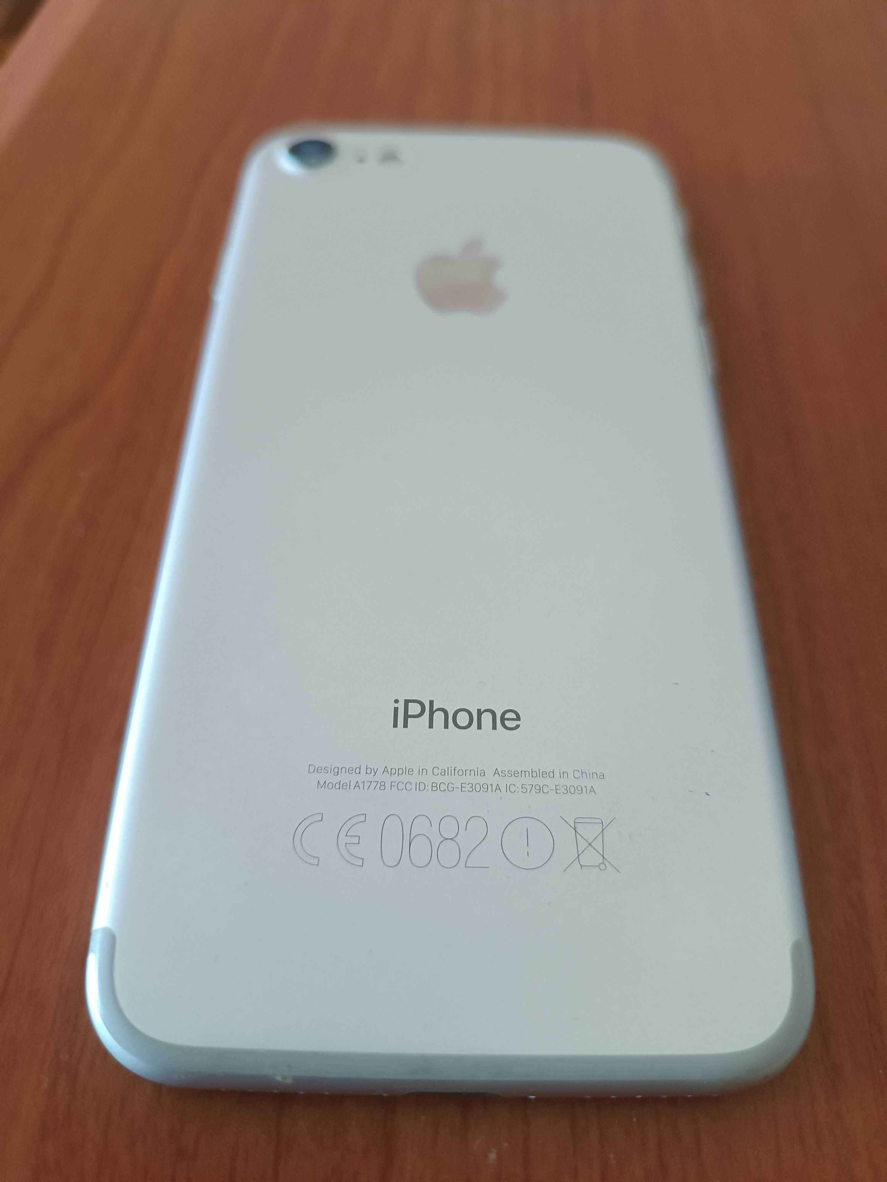 iPhone 7 ,128 GB , бял