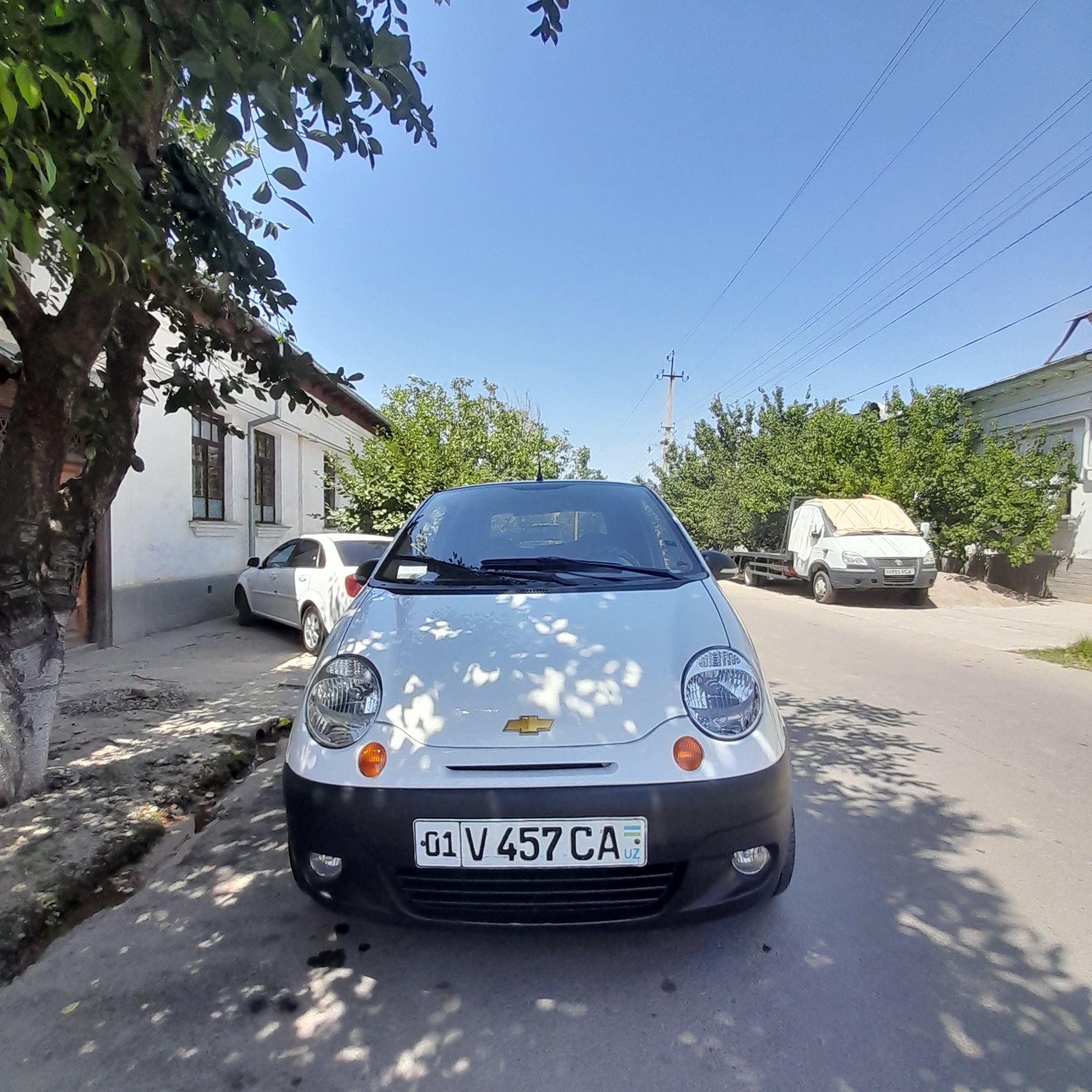 Matiz sotiladi holati zor 3200