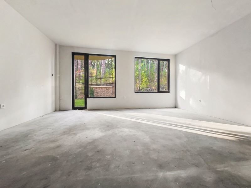 Продава се Тристаен апартамент в София, м-т Детски град - 135 кв.м за 2428 €/кв.м - Снимка #3