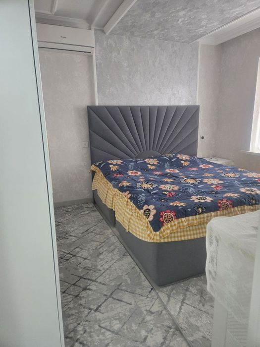 3 xonali kvartira sotiladi