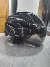 Шлем для вело спорта с очками