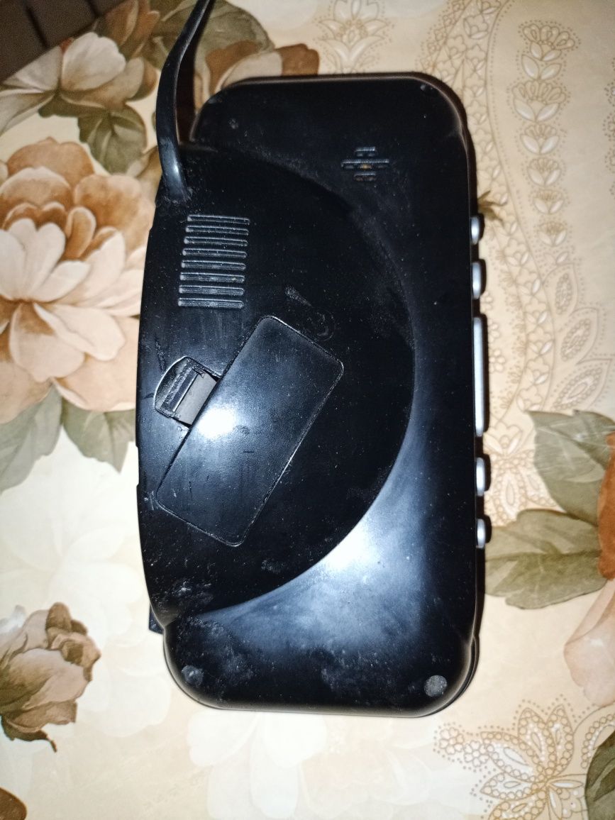 Настолен электронен часовник 220 v