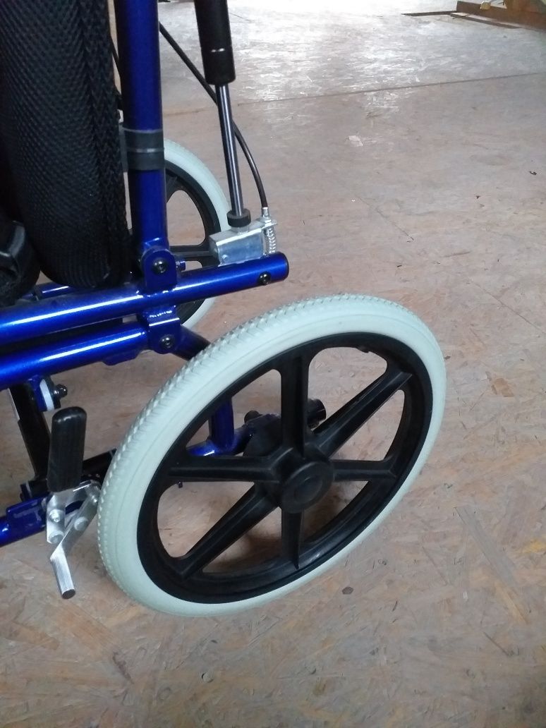 Scaun poziționare și căruț pentru copil cu dizabilitati