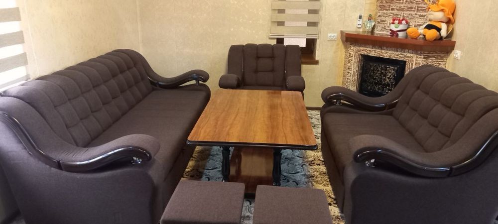 Продается раскладной диван для гостиной (комплект)