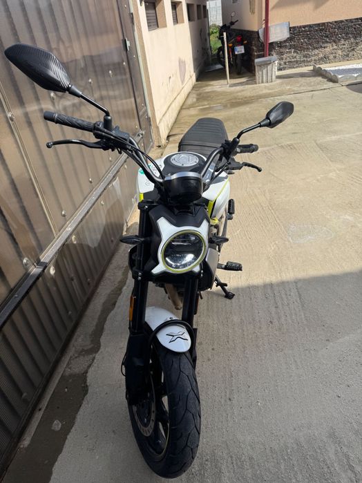 CF Moto 300CL-X/An 2023/Km:7415/Adusa recent