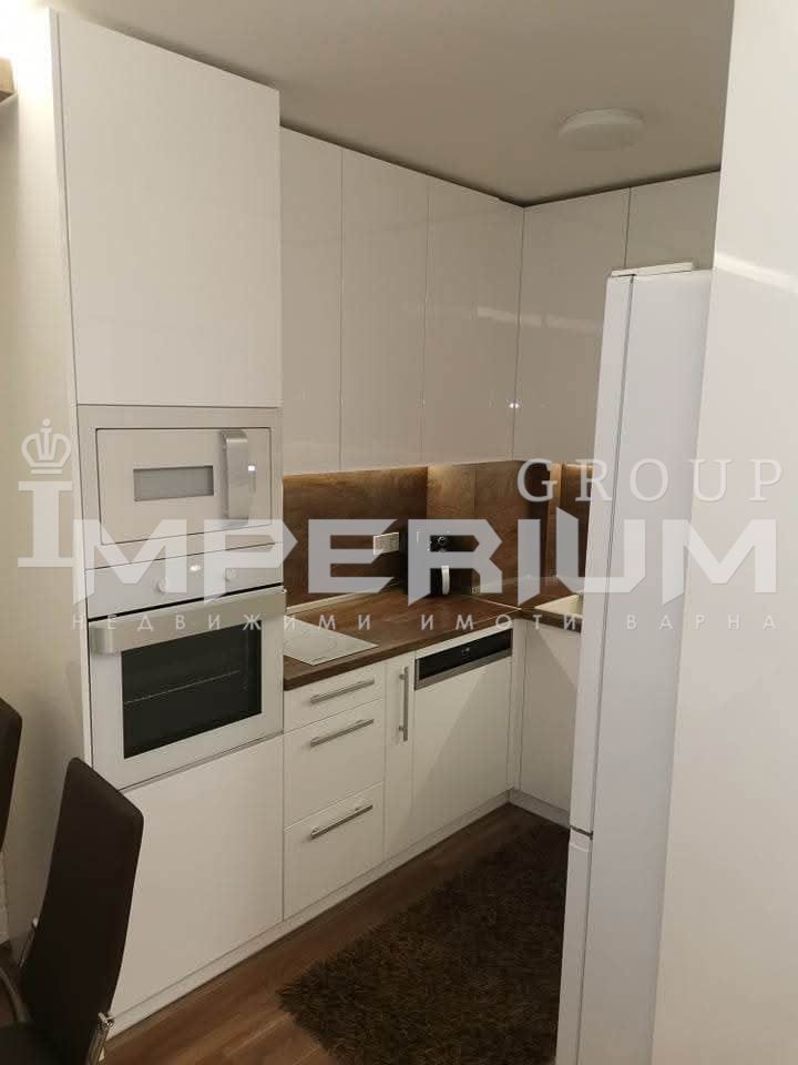 НОВ ИМОТ! Двустаен апартамент под наем в района на жк. Кайсиева гради