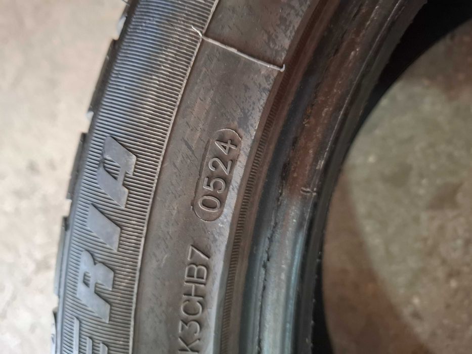 2 Всесезонни гуми Супериа 245/45/18 ДОТ24 7мм (безплатно поставяне)