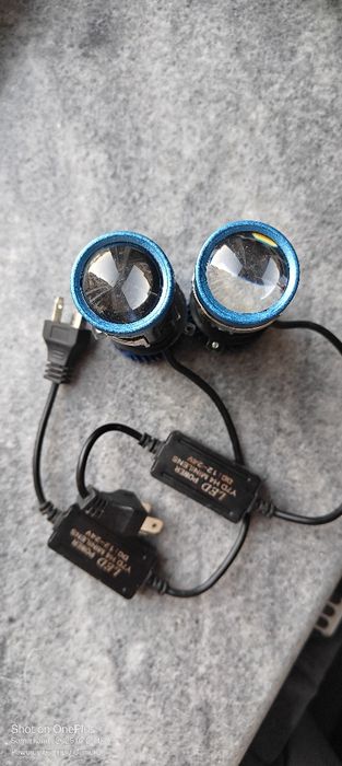 LED лампочки для авто с полосой