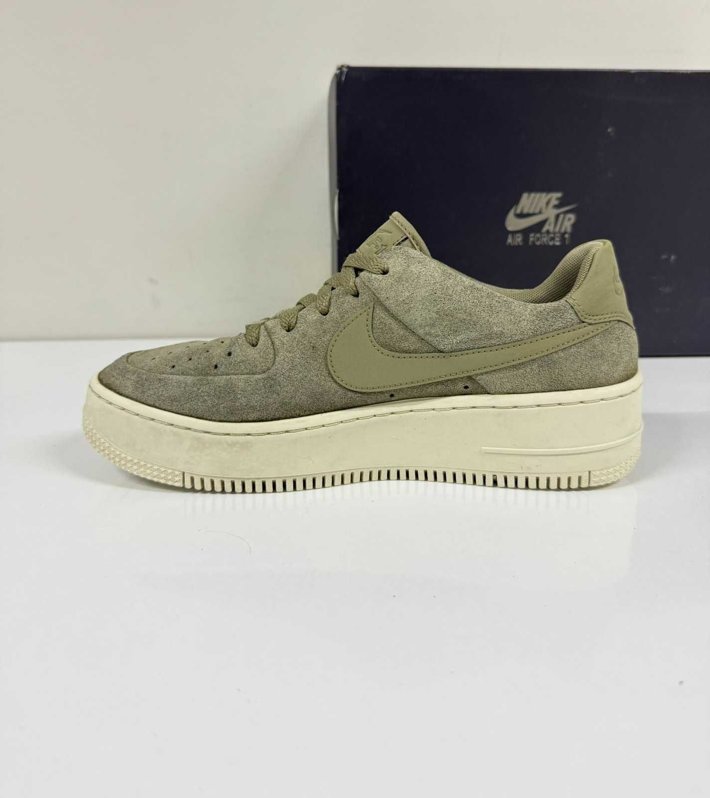 Nike Air Force 1 07