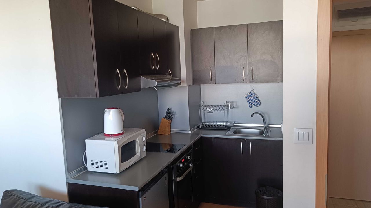 Дава се под наем Двустаен апартамент в Банско - 53 кв.м за 204 € - Снимка #2