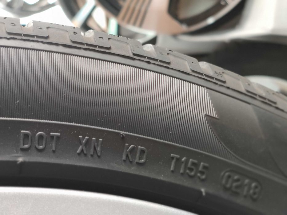 Нови оригинални джанти 20цола 5 108 с нови зимни гуми за Jaguar E-Pace