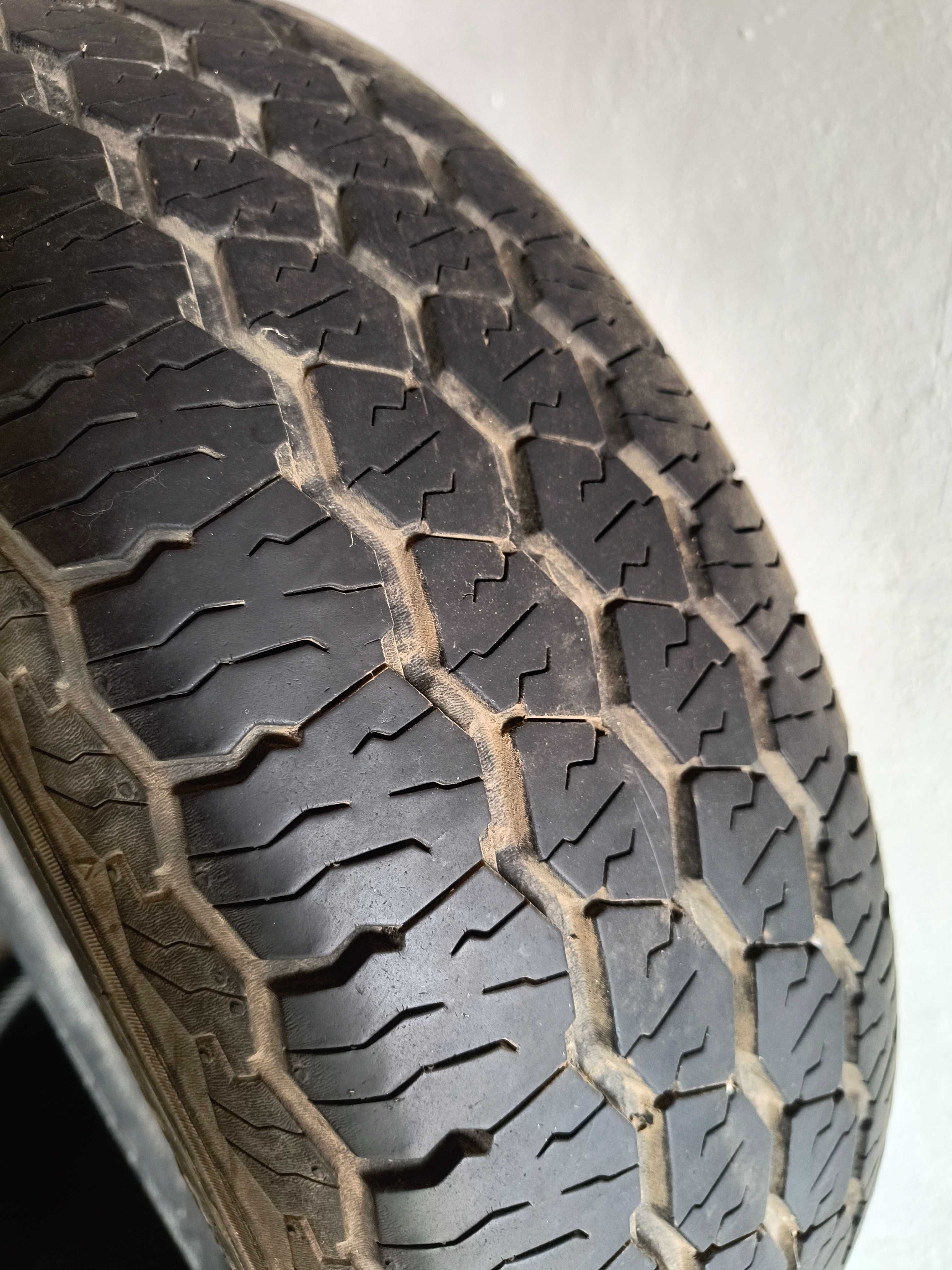 Vând 4 cauciucuri 195/70 R14